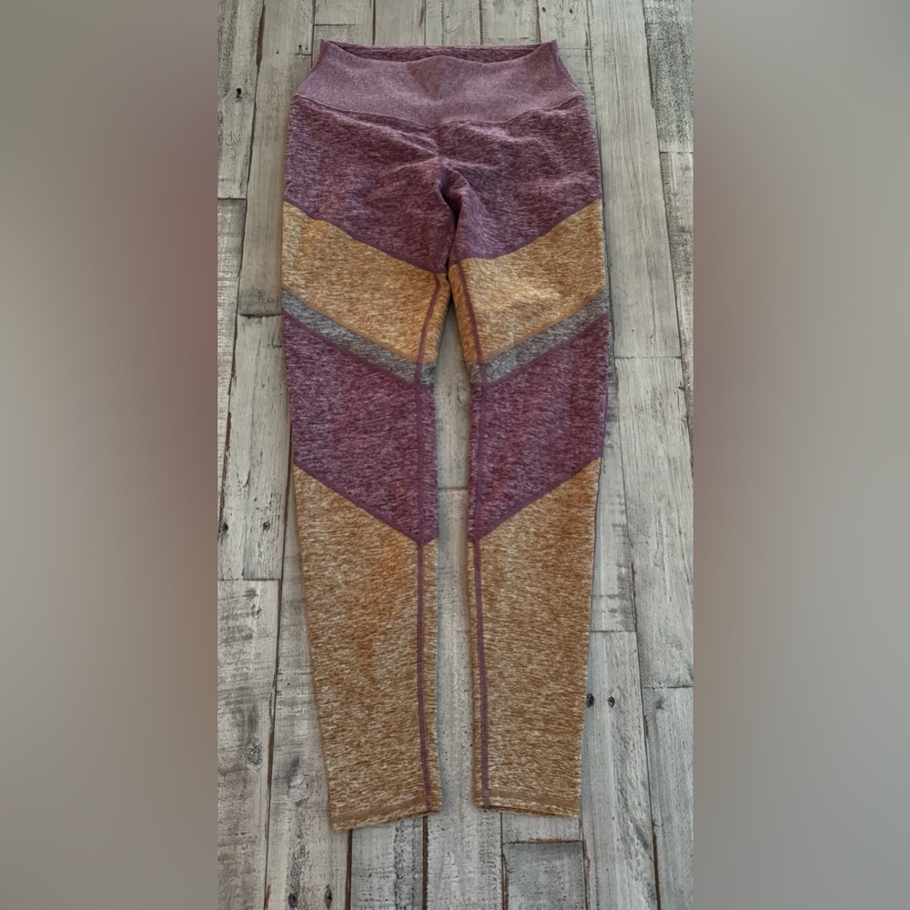 ALO Yoga AloSoft Sheila Legging Dragonfruit Heather/Carmel - Picture 7 of 13